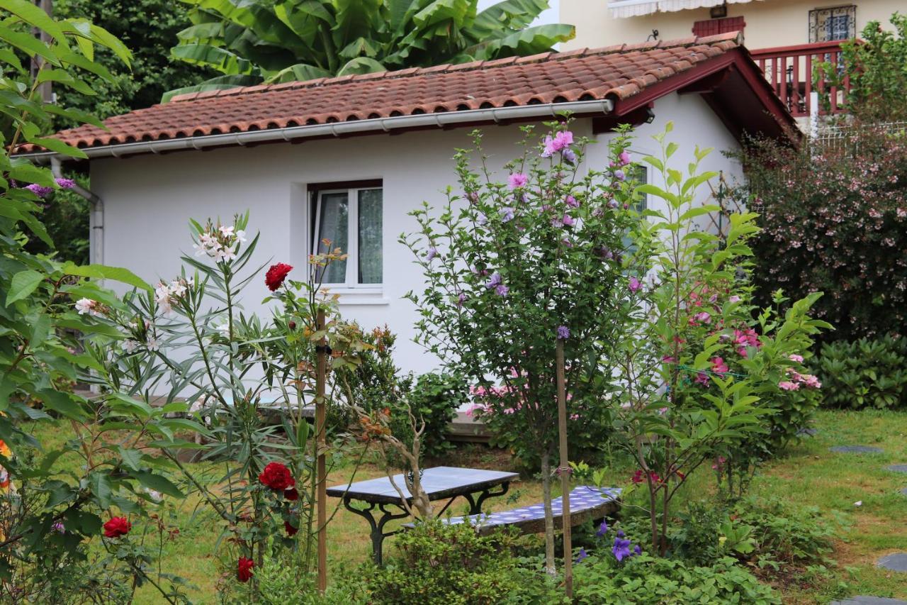 Chambres d'hôtes HOR DAGO près de la gare avec 2 vélos Hendaye Exterior foto